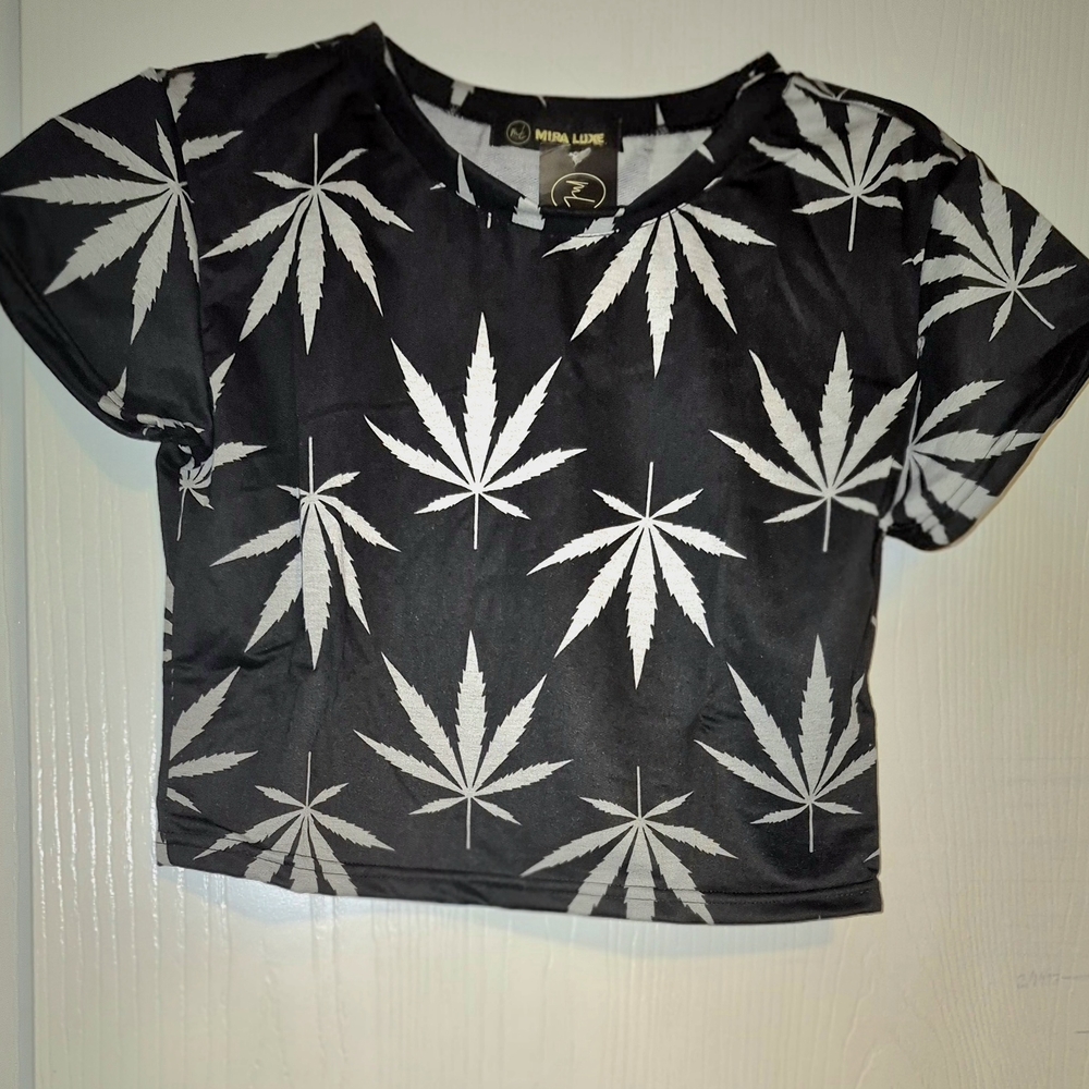 Leaf Print Crop Top And Shorts Sets